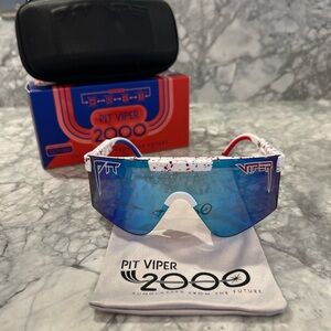 Pit Viper The Merika 2000s Sunglasses
